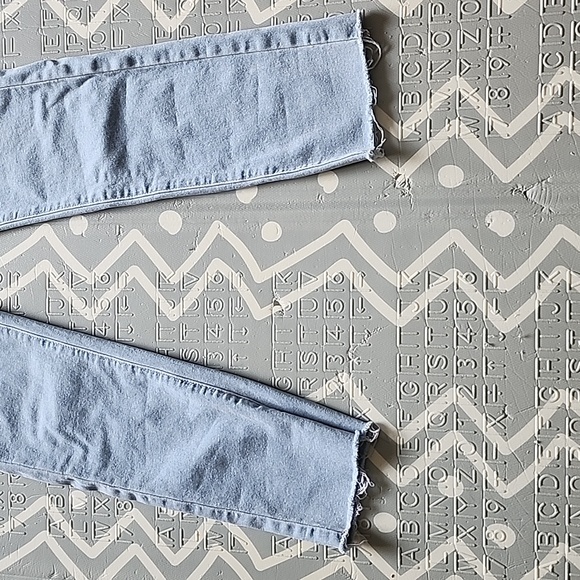 Ankle Length Jeggings - Picture 2 of 5